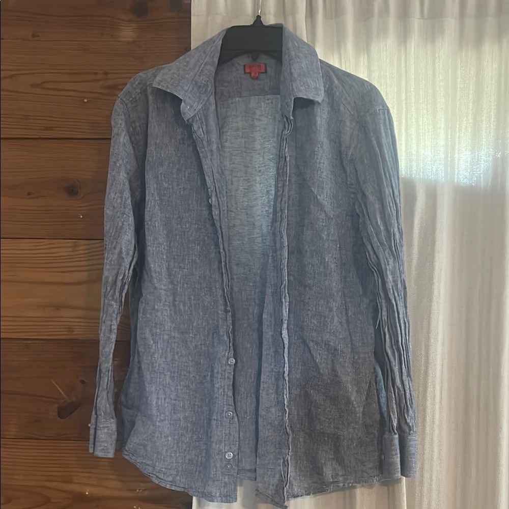 Blue Dress Shirt with Relaxed Fit and Long Sleeves